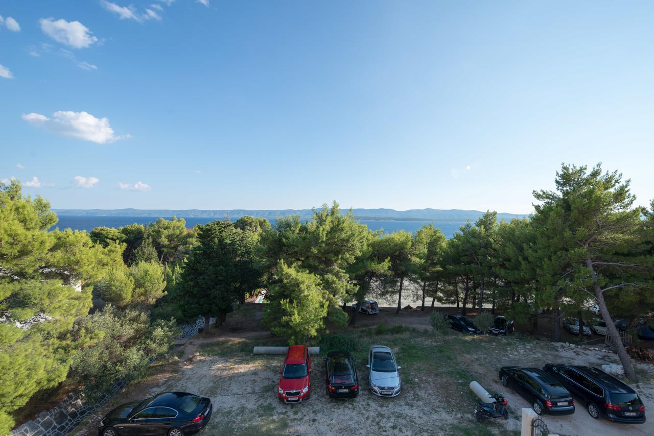 Sun House Apartments Бол Экстерьер фото