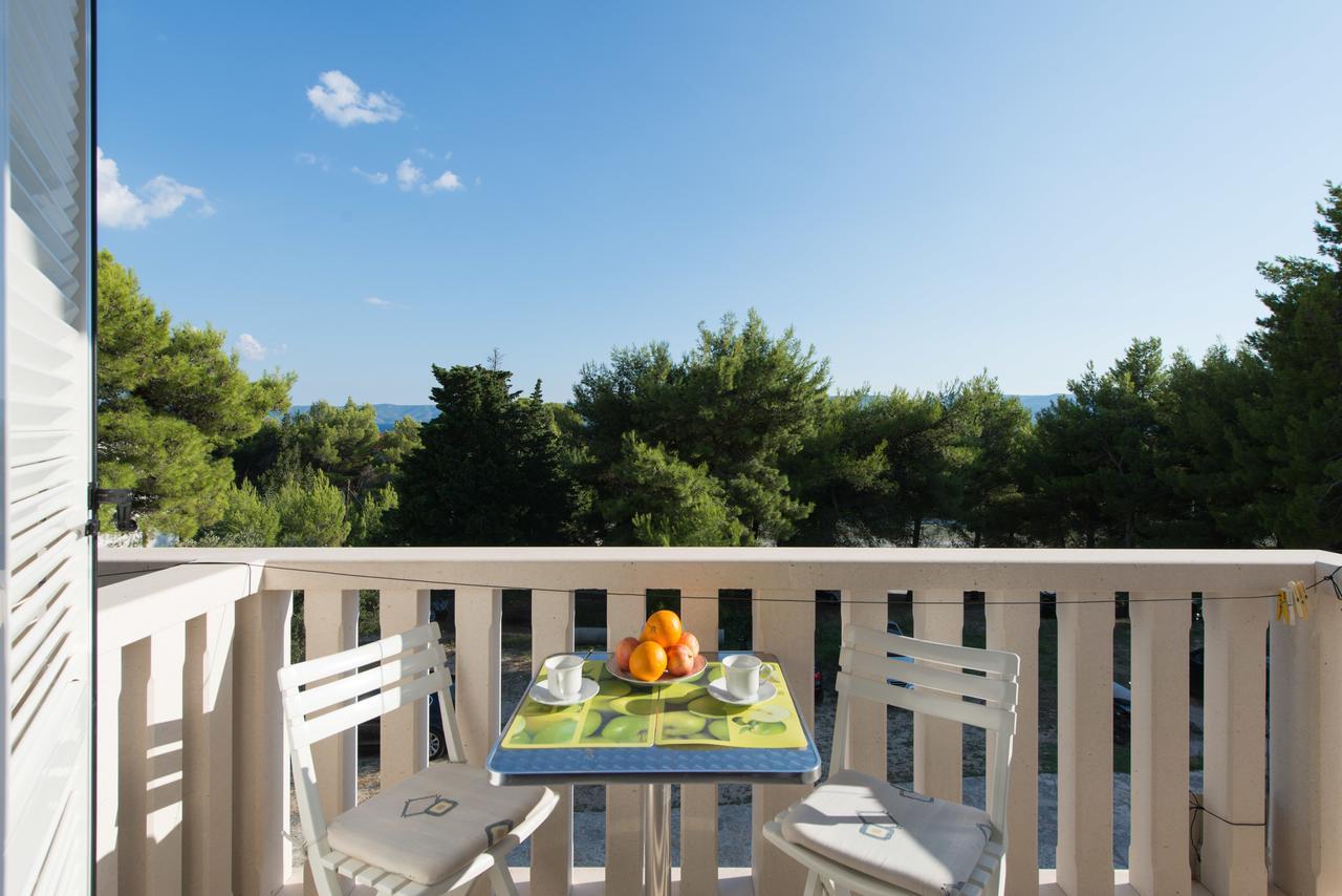 Sun House Apartments Бол Экстерьер фото
