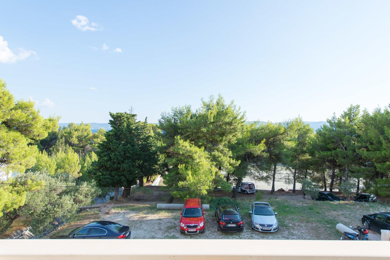 Sun House Apartments Бол Экстерьер фото