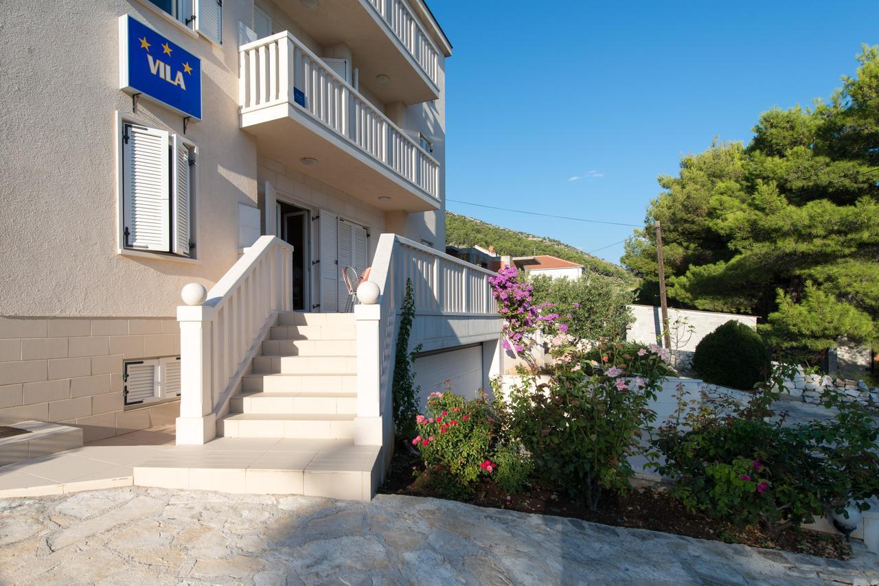 Sun House Apartments Бол Экстерьер фото