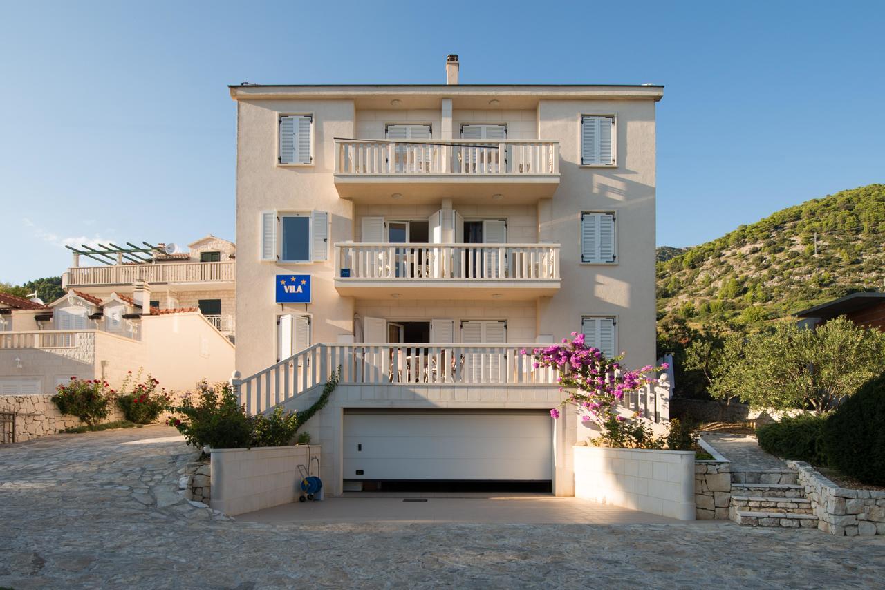 Sun House Apartments Бол Экстерьер фото
